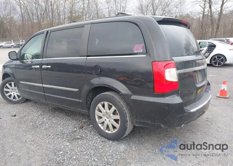 2015 Chrysler Town & Country Touring from USA, damaged, VIN 2C4RC1BG8FR645864
